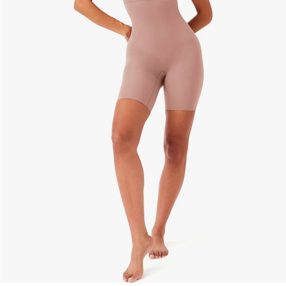 Spanx short shapewear